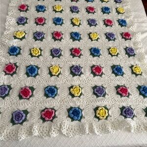 Floral Crochet Blanket with Multicolor Flowers